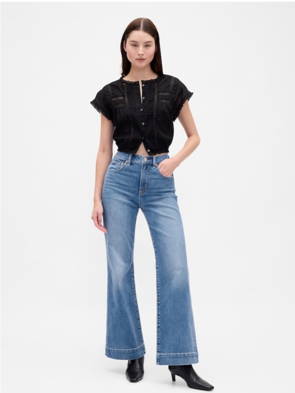 GAP High Rise Relaxed Flare Jeans- medium wash, size 30